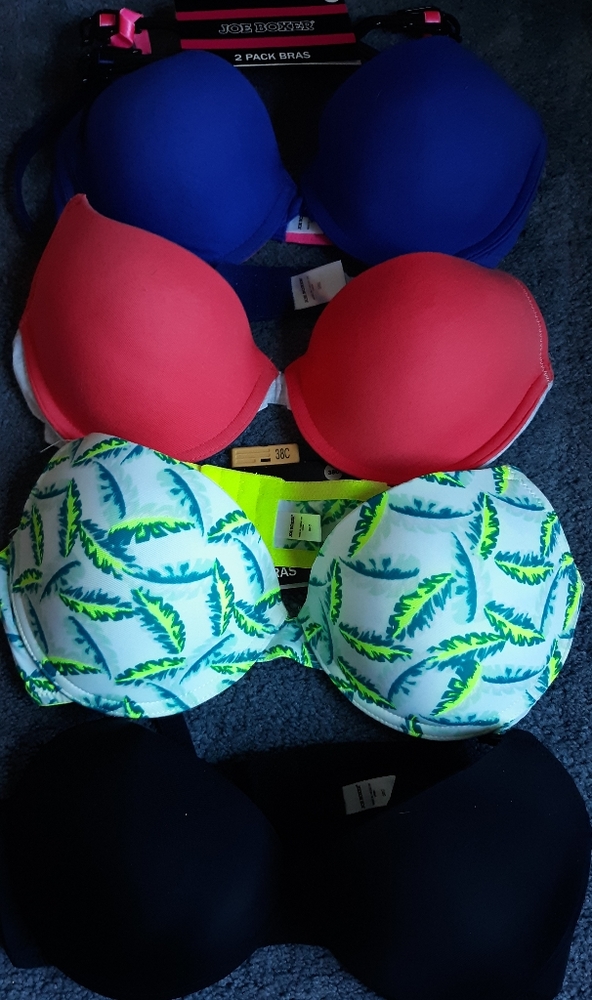 Brand new Joe Boxer 20 hour bras 38C
